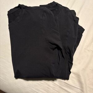 Lululemon Long Sleeve bundle - 4 (2 pairs)
